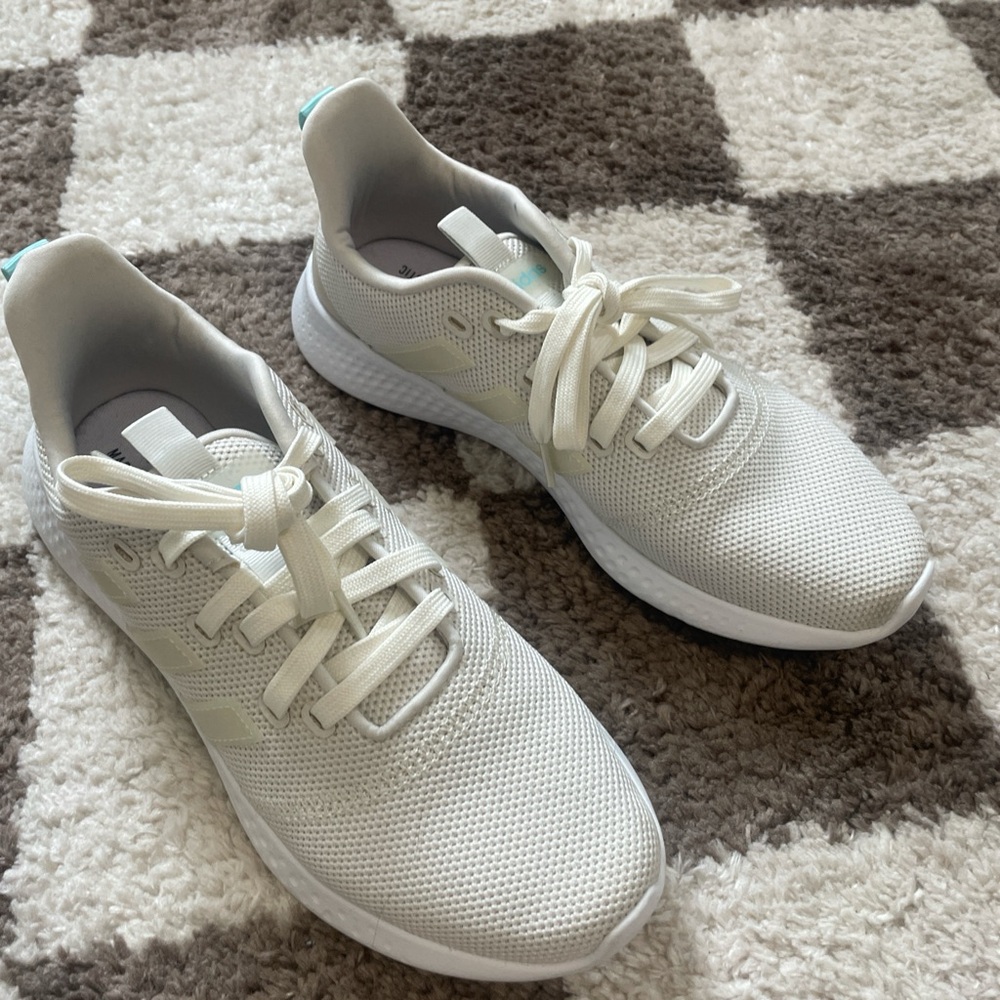ADIDAS primeblue sneakers made with parley ocean plastic - Picture 4 of 7